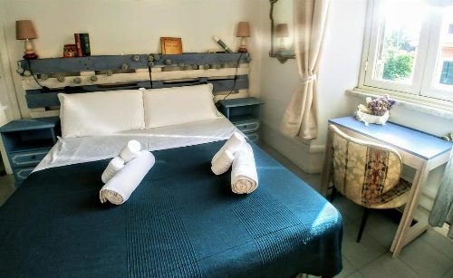 B&B Next Stop image 2