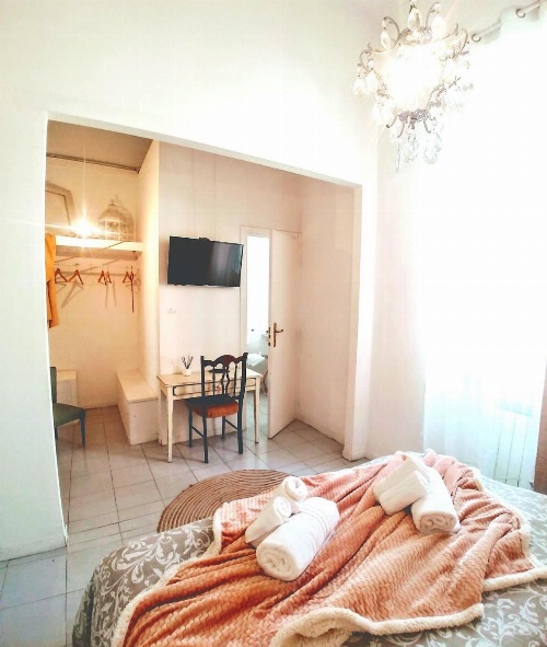 B&B Next Stop image 38