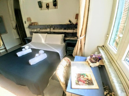 B&B Next Stop image 48